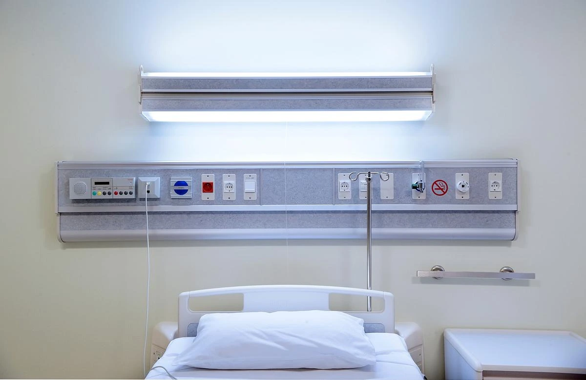 Considerations for Patient Room Lighting in Senior Care