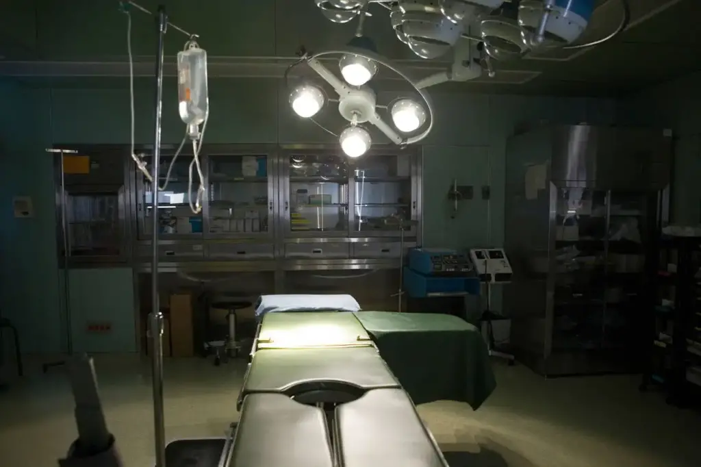 What is Surgical Light?
